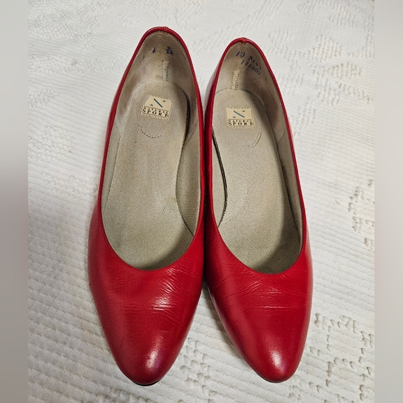 Vintage Red Heels - Picture 5 of 10